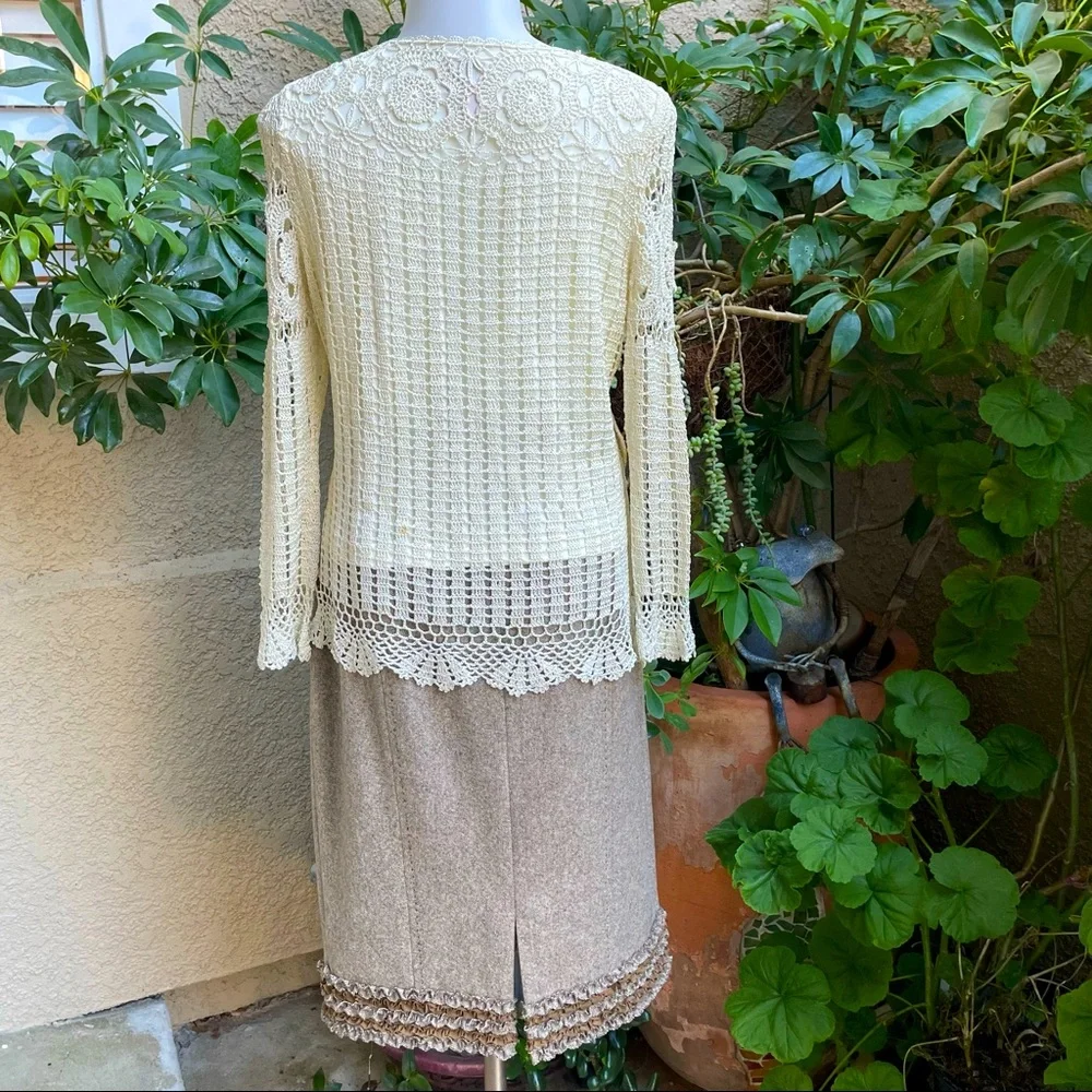 New multicolored SoCa St. John wool skirt